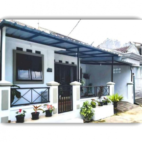 Situ Gede Indah HOMESTAY